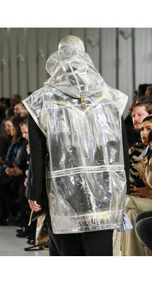 Details Maison Margiela Fall 2018 Ready-to-Wear , Детали показа  Maison Margiela осень зима 2018 , Fashion show , неделя моды в Париже , PFW ,  Paris Fashion Week , Mainstyles